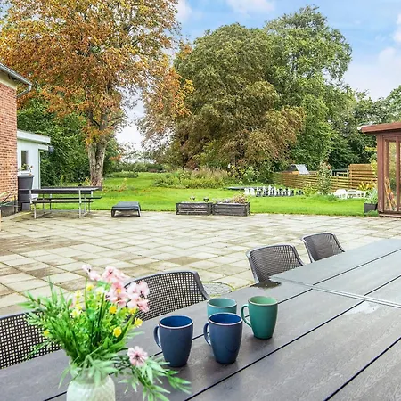 4 Star In 度假居 Nørre Nebel